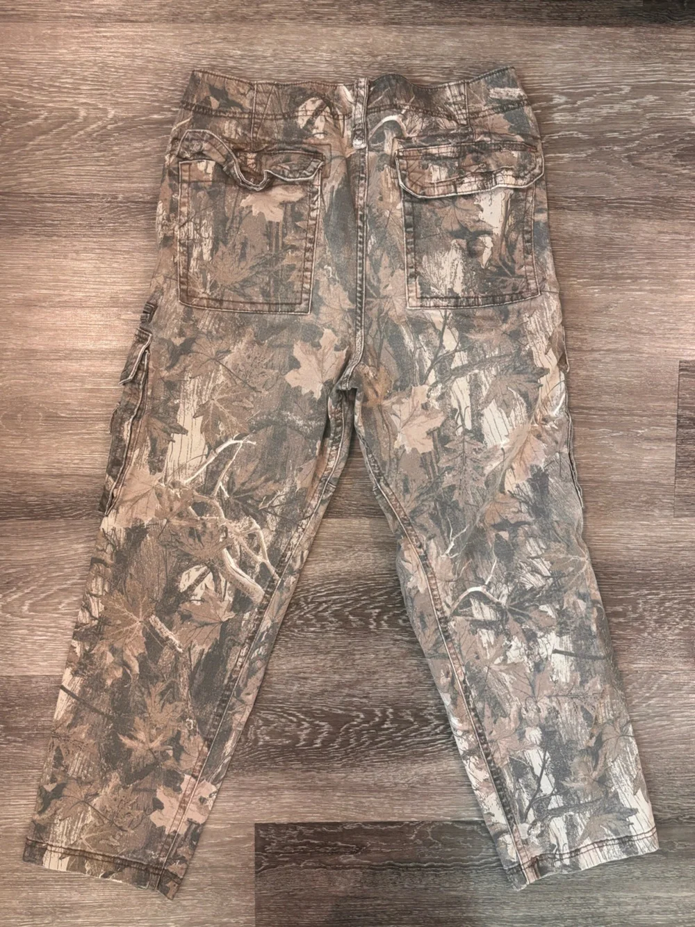 Hollister Men's Camo Cargo Pants